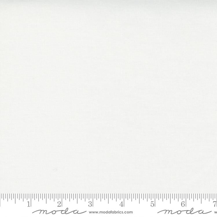 Bella Solids Off White 9900 200 Moda #1