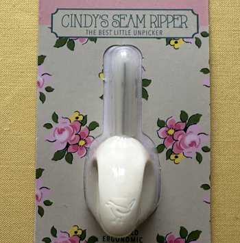 Ergonomic Seam Ripper - Small Cream Color