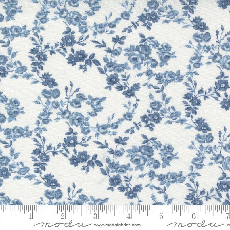 Nantucket Summer Cream Vines Blue 55263 24 Moda