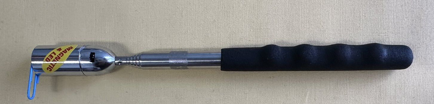 Telexcoping Magnetic Pick-up Tool with LED